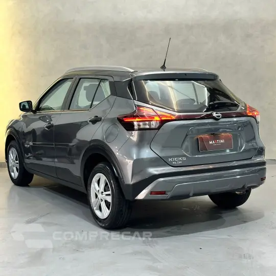KICKS Active 1.6 16V Flex Aut.