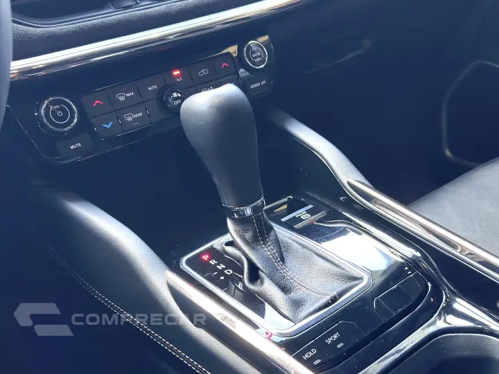 COMMANDER 1.3 T270 TURBO FLEX LIMITED AT6