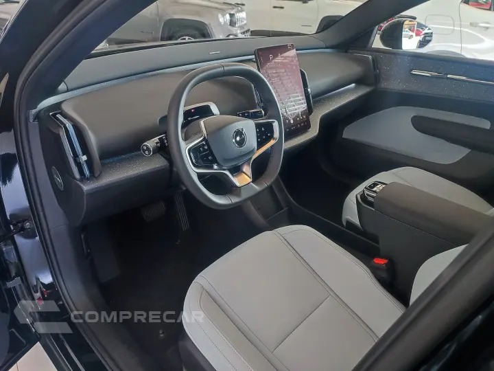 EX30 51 KW ELÉTRICO PLUS