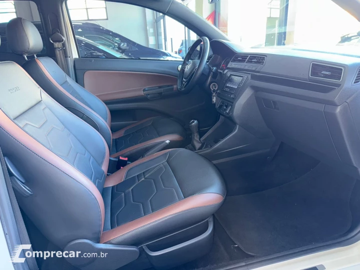 SAVEIRO 1.6 Cross CD 16V