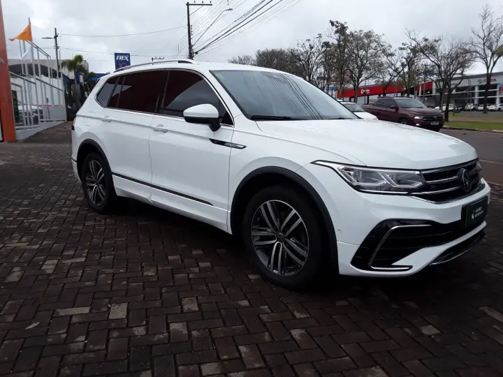 TIGUAN 2.0 300 TSI GASOLINA ALLSPACE R-LINE AUTOMÁTICO