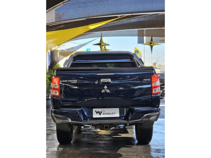 L200 TRITON 2.4 16V TURBO DIESEL SPORT HPE TOP CD 4P 4X4 AUT
