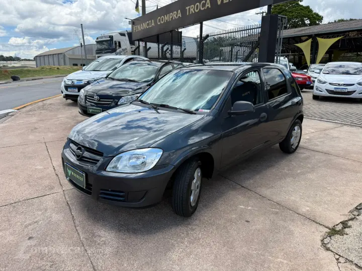 CELTA 1.0 MPFI Life 8V