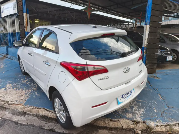 HB20 1.6 Comfort Plus 16V