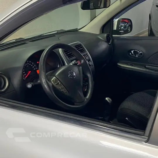 MARCH SV 1.0 12V Flex 5p