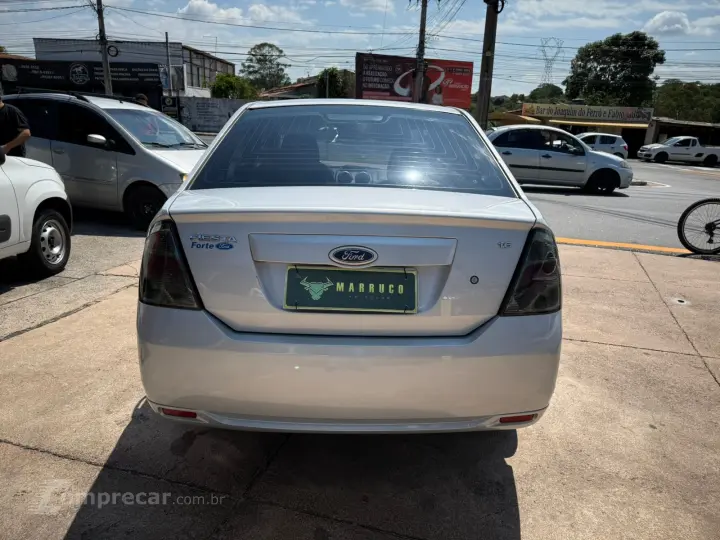 FIESTA 1.6 MPI Class Sedan 8V