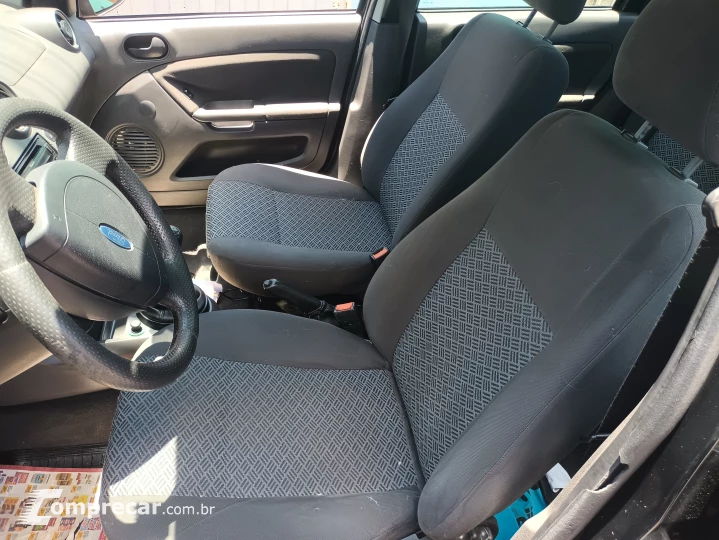FIESTA 1.6 Rocam SE Plus Sedan 8V