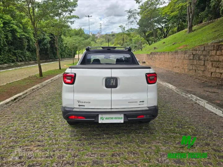 TORO 1.8 16V EVO Freedom AT6