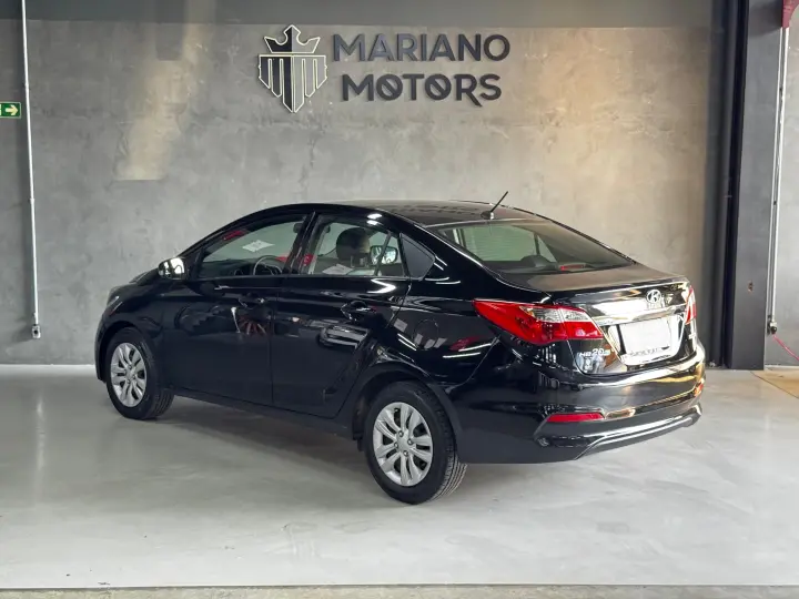 HB20S 1.6 COMFORT PLUS 16V FLEX 4P AUTOMÁTICO