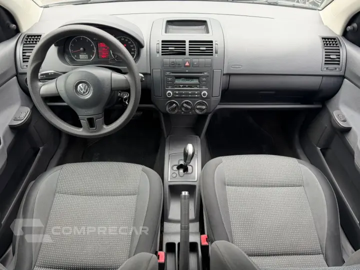Polo Sedan I MOTION  1.6 Total Flex  4p