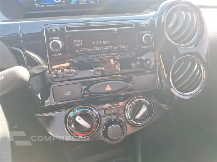 ETIOS 1.5 XS SEDAN 16V FLEX 4P AUTOMÁTICO