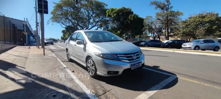 CITY 1.5 EX Sedan 16V