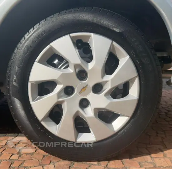 CORSA 1.4 MPFI Premium Sedan 8V