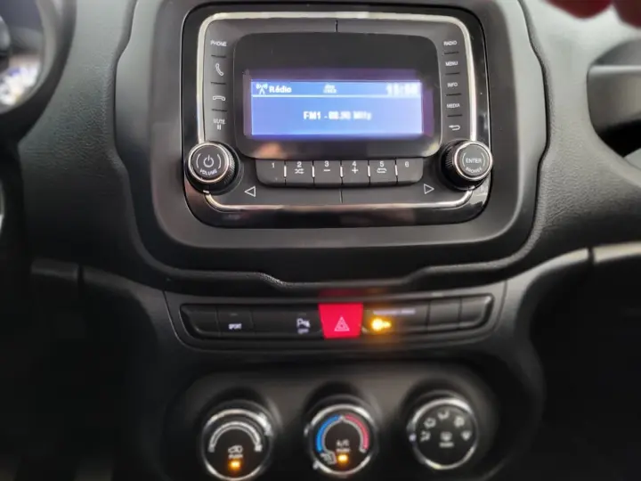 Renegade Sport 1.8 4x2 Flex 16V Mec.