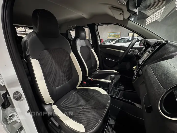 KWID 1.0 12V SCE Intense