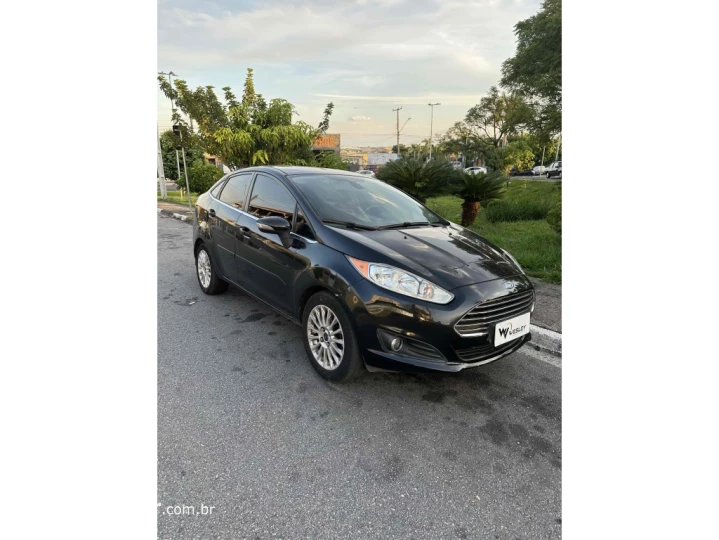 FIESTA 1.6 TITANIUM SEDAN 16V FLEX 4P POWERSHIFT