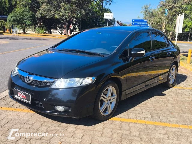 CIVIC - 1.8 EXS 16V 4P AUTOMÁTICO