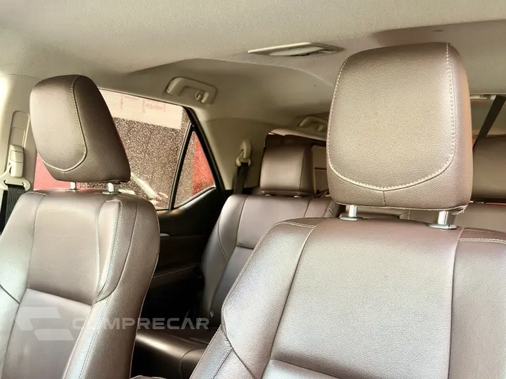 HILUX SW4 2.8 SRX 4X4 7 LUGARES 16V TURBO INTERCOOLER DIESEL