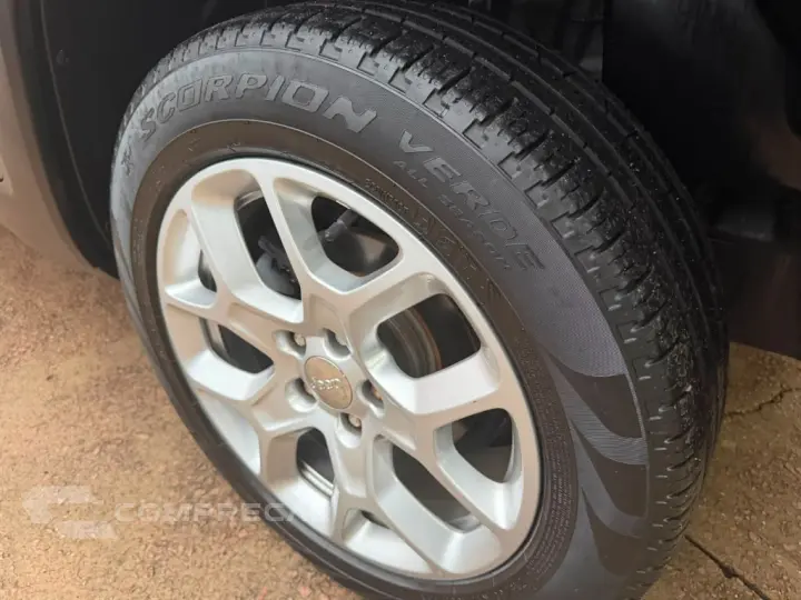 Renegade Sport 1.8 4x2 Flex 16V Mec.