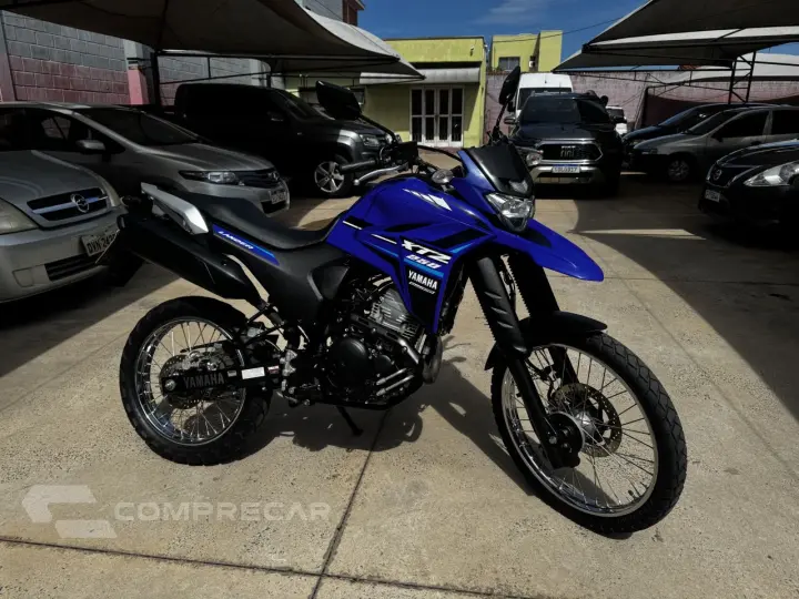 XTZ 250 LANDER