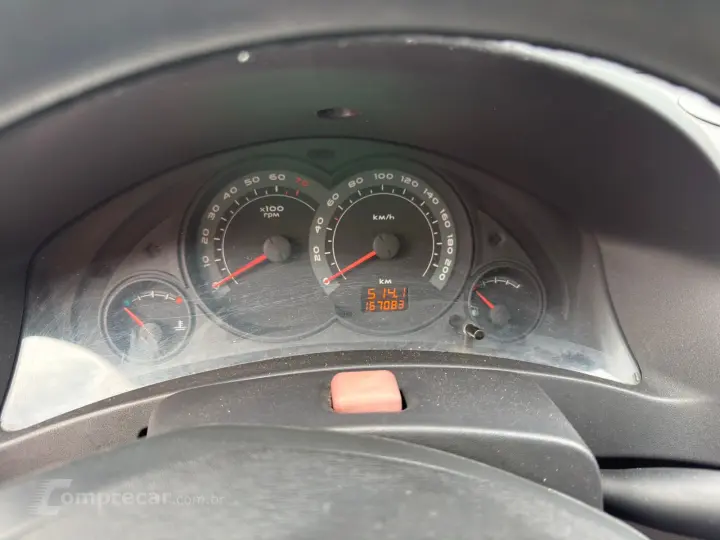 CELTA 1.0 MPFI Life 8V