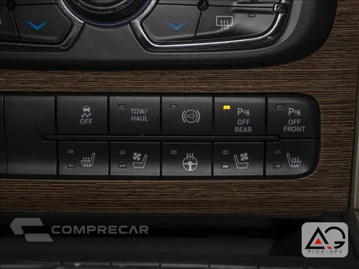 2500 6.7 Laramie 4X4 CD I6 Turbo