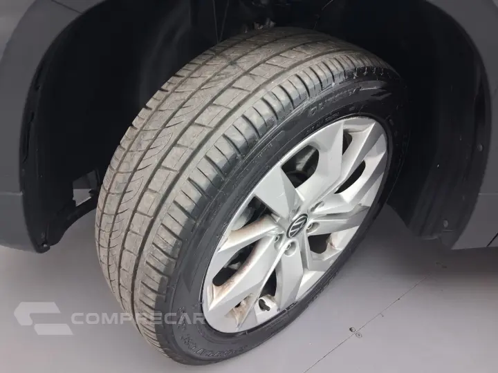 TAOS 1.4 250 TSI TOTAL FLEX COMFORTLINE AUTOMÁTICO