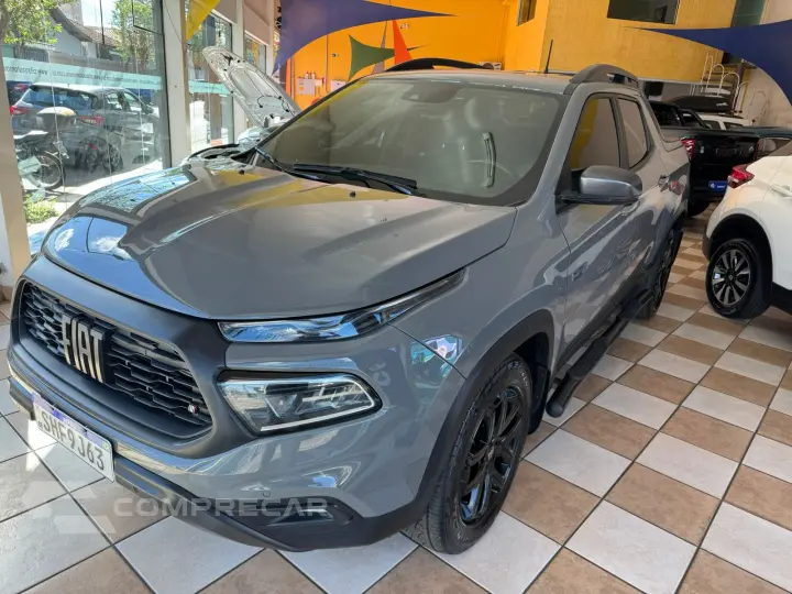 TORO 2.0 16V Turbo Ultra 4WD