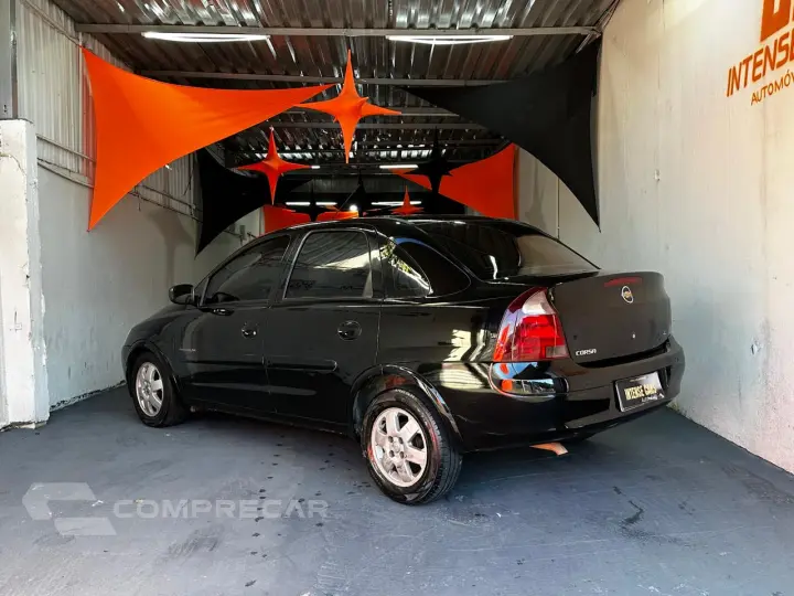 CORSA 1.4 MPFI Premium Sedan 8V