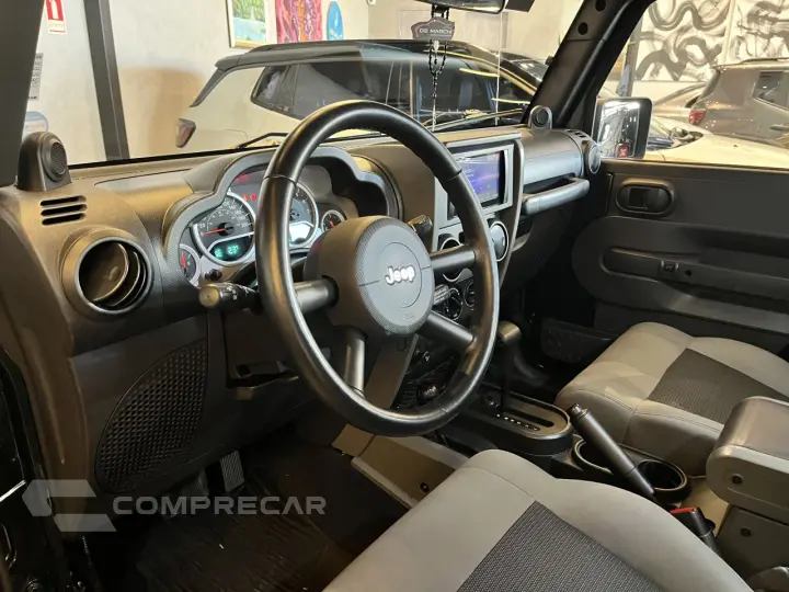 Wrangler 3.8 V6 12V SPORT TETO RÍGIDO E LONA AUTOMÁTICO