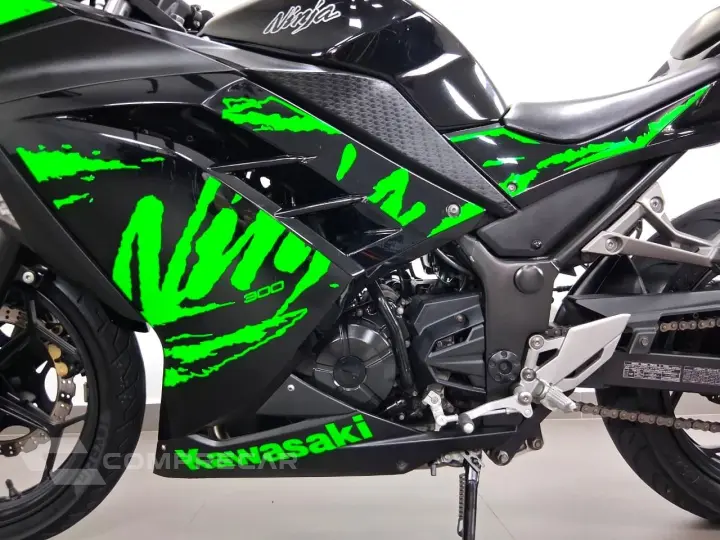 KAWASAKI NINJA 300