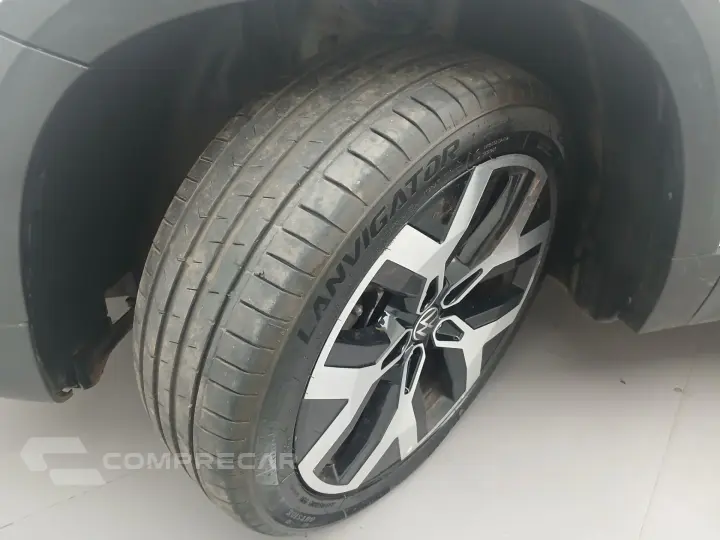 TAOS 1.4 250 TSI TOTAL FLEX HIGHLINE AUTOMÁTICO