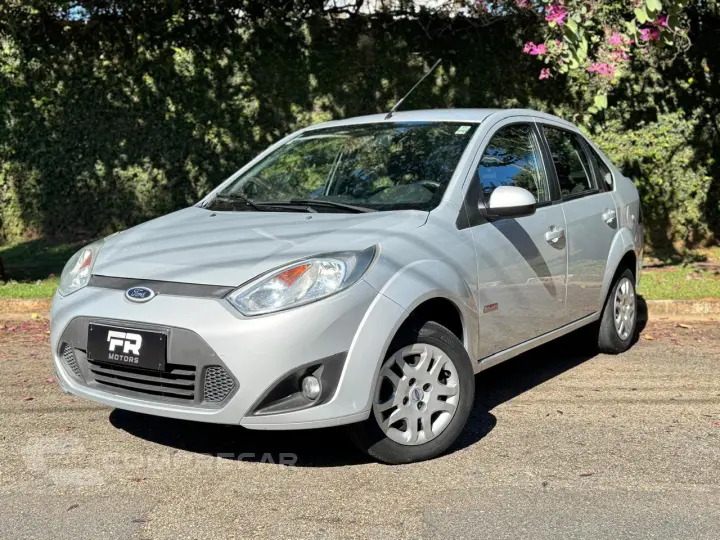 FIESTA 1.6 Rocam SE Sedan 8V