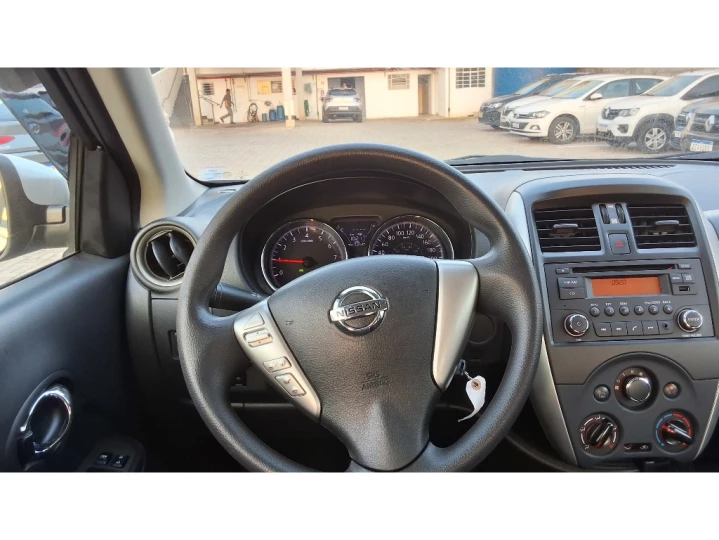 VERSA 1.6 16V FLEXSTART SV 4P XTRONIC