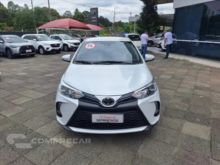 YARIS 1.5 16V FLEX SEDAN XS MULTIDRIVE