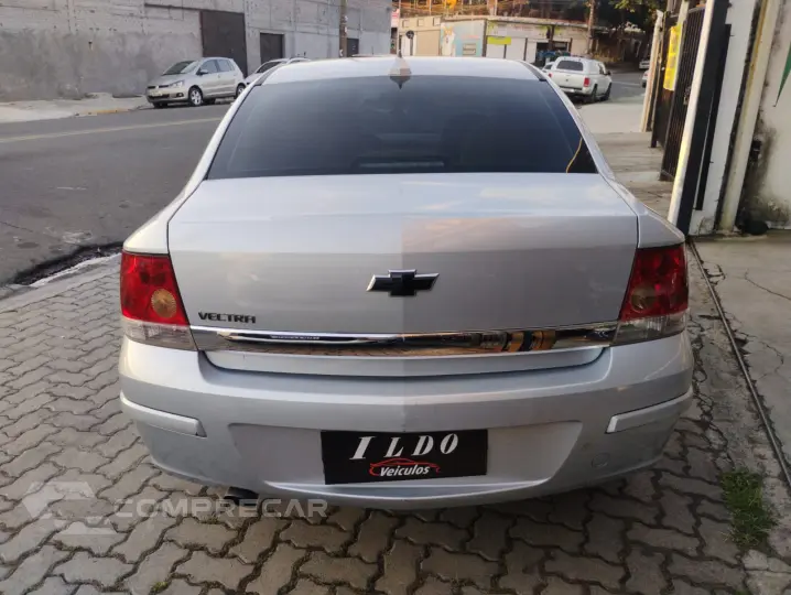 VECTRA 2.0 MPFI Elegance 8V