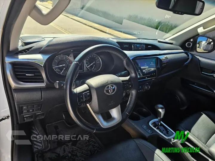HILUX 2.8 D-4D TURBO DIESEL CD SRX PLUS 4X4 AUTOM