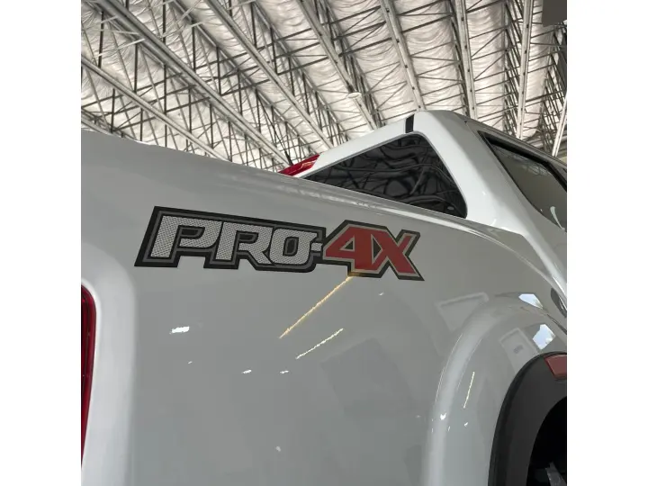 FRONTIER 2.3 16V TURBO DIESEL PRO4X CD 4X4 AUTOMÁTICO