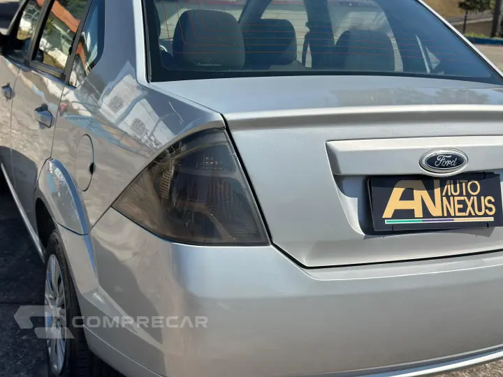 FIESTA 1.6 MPI Class Sedan 8V