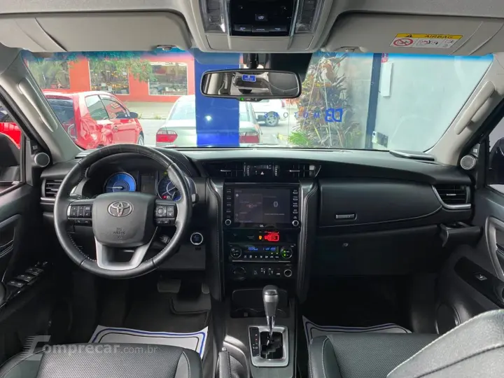 Hilux SW4 SRX 4x4 2.8 TDI 16V Dies. Aut.