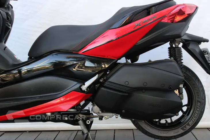 YAMAHA XMAX ABS