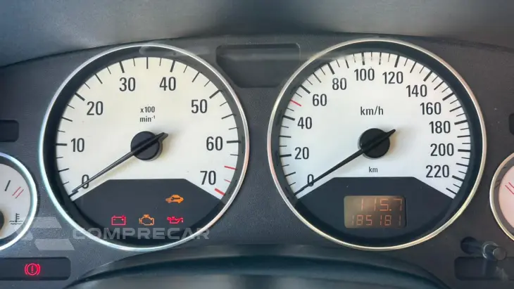 ASTRA 2.0 MPFI Advantage 8V