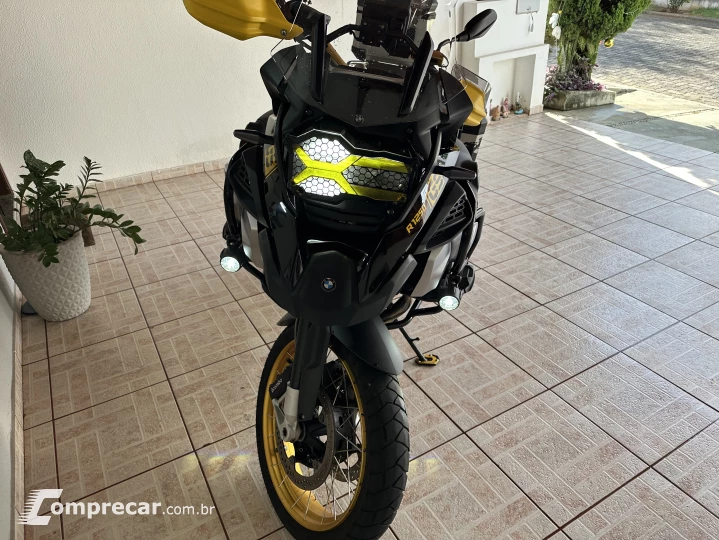 E 1250 Adventure Premium