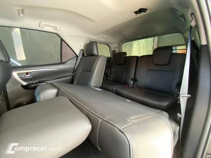 Hilux SW4 SRX Plat. 4x4 2.8 TB Die. Aut.