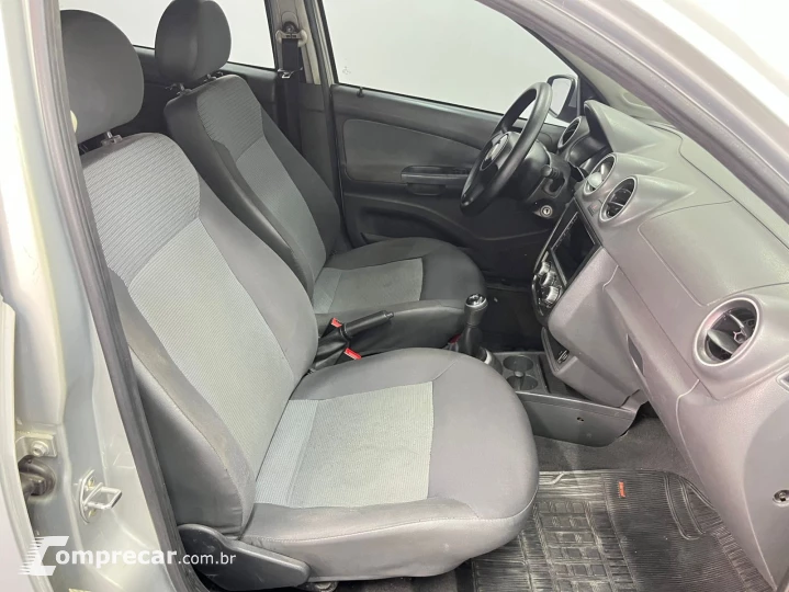 Gol (novo) 1.6 Mi Total Flex 8V 4p