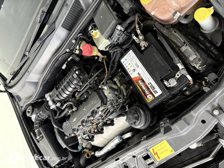 ASTRA 2.0 MPFI Advantage 8V