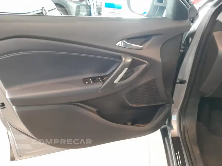 Tracker 1.2 4P FLEX TURBO PREMIER AUTOMÁTICO