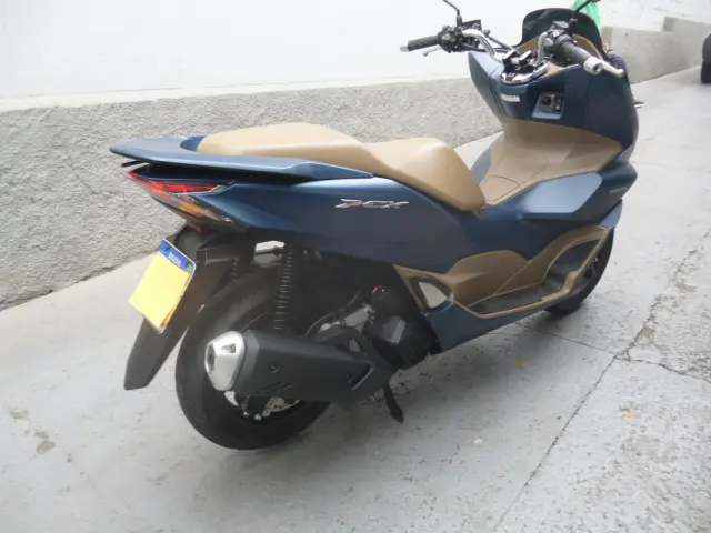 HONDA PCX 160 DLX ABS