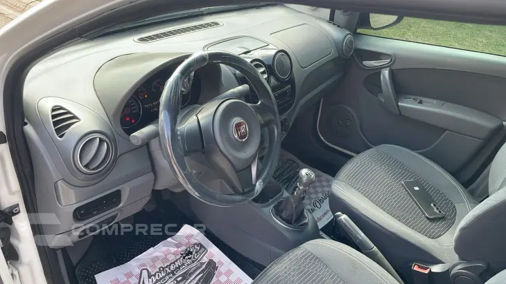 Fiat Palio Attractive 1.4 EVO Fire Flex 8V 5P 2013