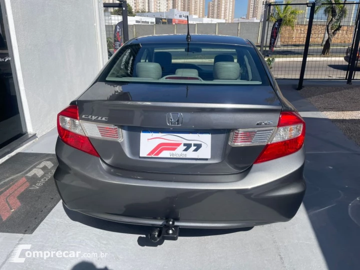 Civic 1.8 16V 4P EXS AUTOMÁTICO